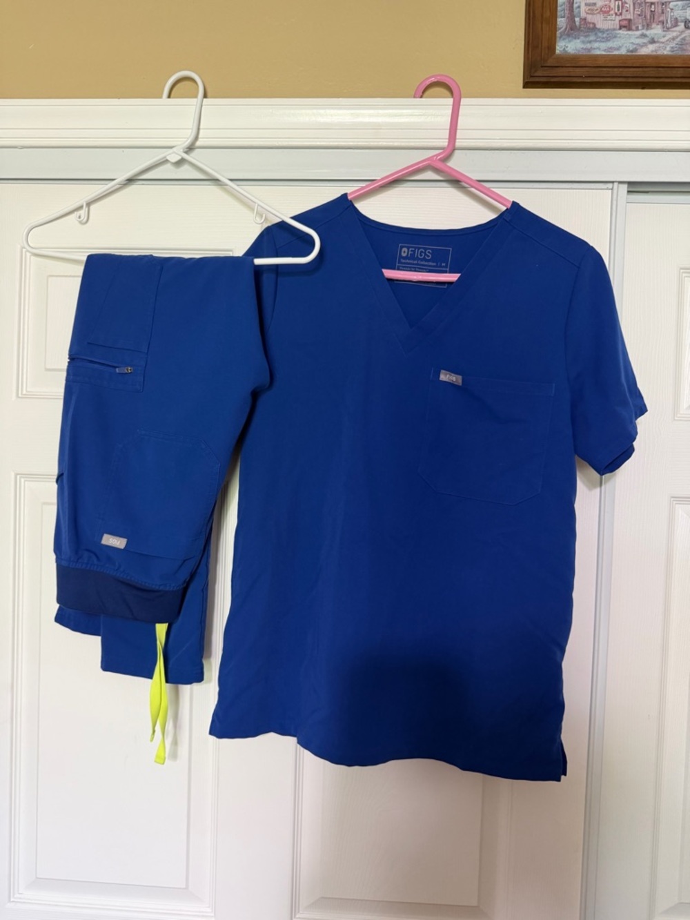 FIGS Electric Blue Scrub Top & Pants Set